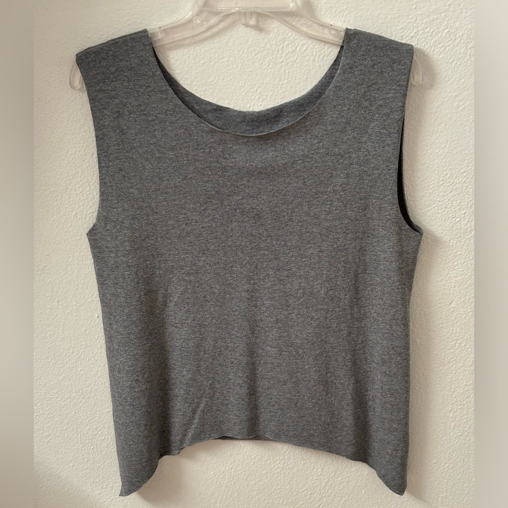 Heart cut out grey tank top, custom made size XS - Picture 4 of 6